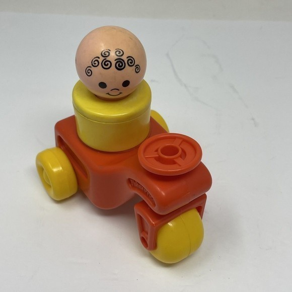 Vintage Fisher‎ Price Little People Chunky 1974 Boy Yellow 3” 1984 Motorcycle - Picture 11 of 11